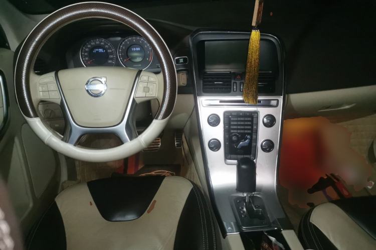 Used Volvo XC60 2012 T5 Comfort Edition Steering Wheel