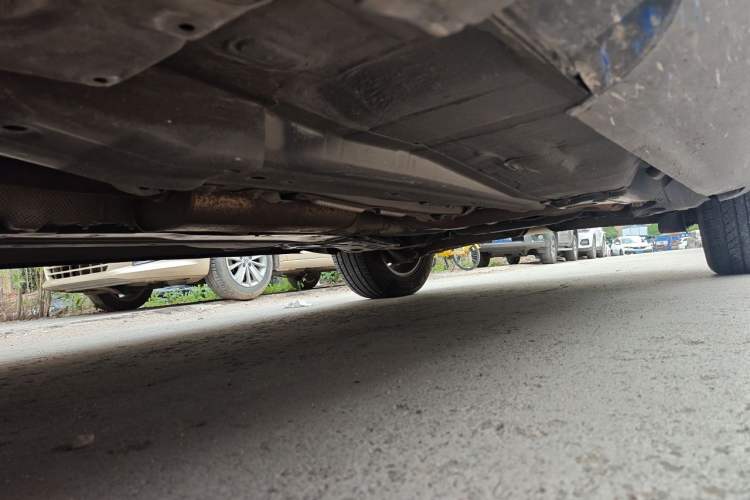 Used Volvo XC60 2012 T5 Comfort Edition Chassis Front Left