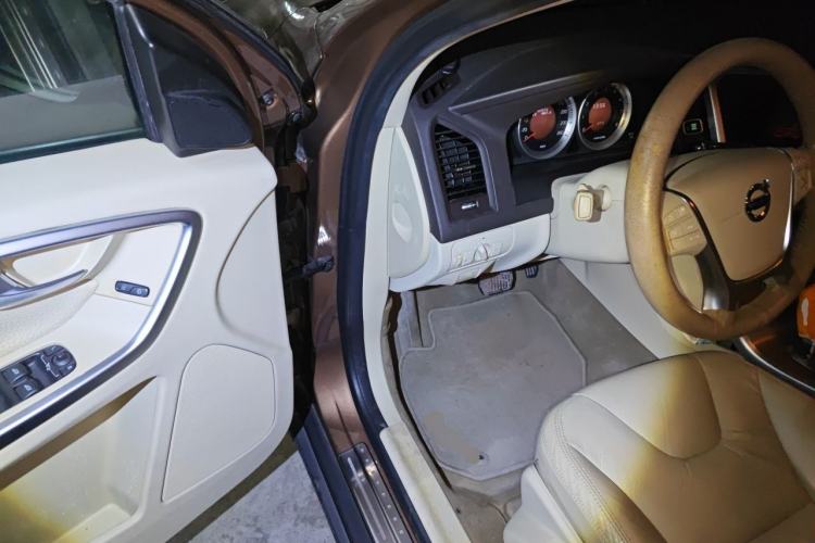 Used Volvo XC60 2012 T5 Zhiya Edition Driver Seat
