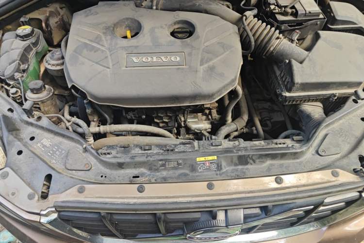 Used Volvo XC60 2012 T5 Zhiya Edition Engine Bay