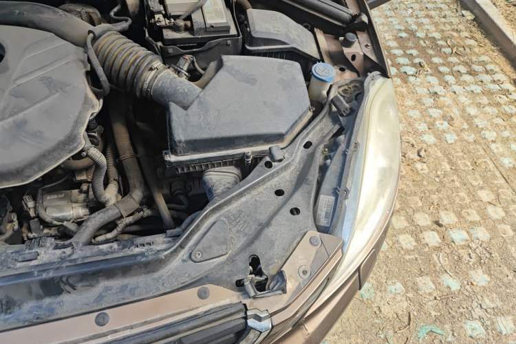 Used Volvo XC60 2012 T5 Zhiya Edition Engine Bay Left