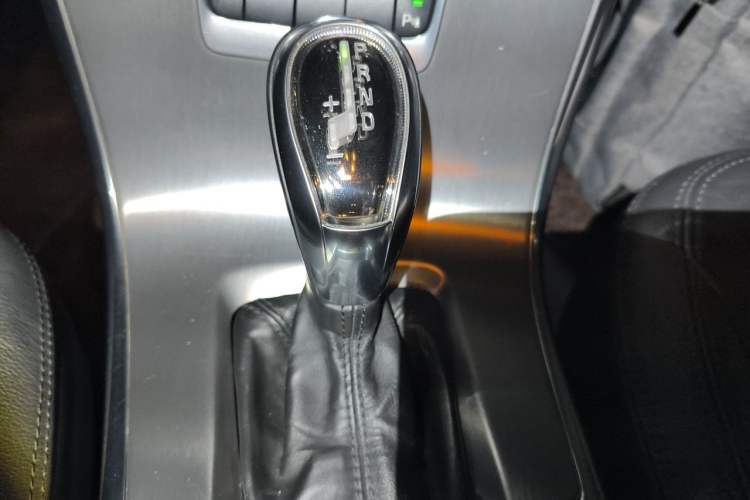 Used Volvo XC60 2012 T5 Comfort Edition Gear Lever