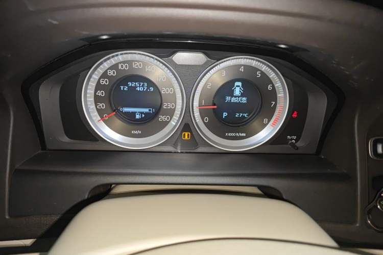 Used Volvo XC60 2012 T5 Zhiya Edition Instrument Cluster