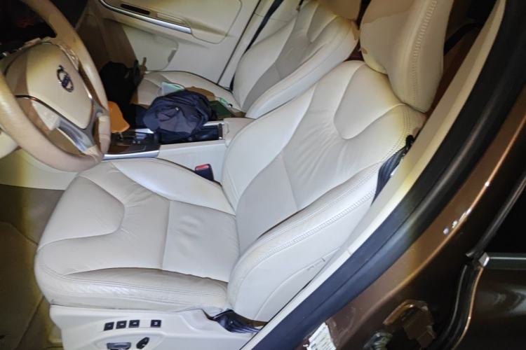 Used Volvo XC60 2012 T5 Zhiya Edition Left Front Seat
