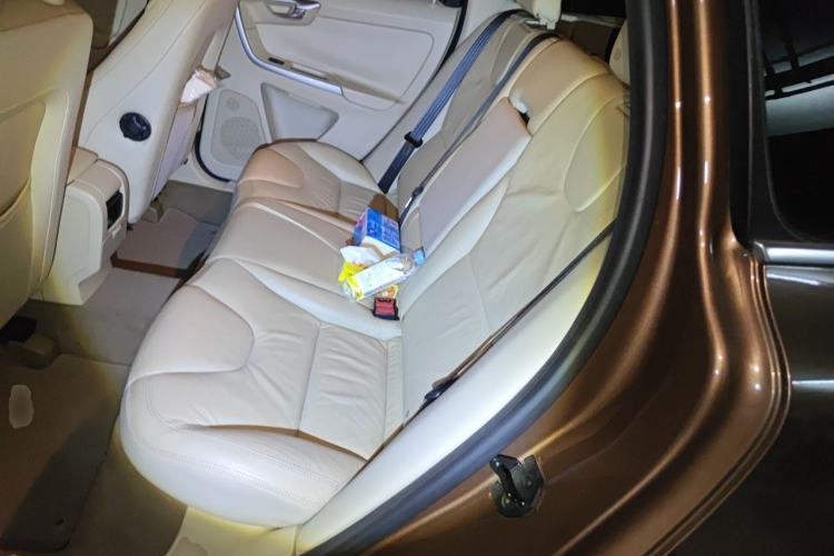 Used Volvo XC60 2012 T5 Zhiya Edition Left Rear Seat
