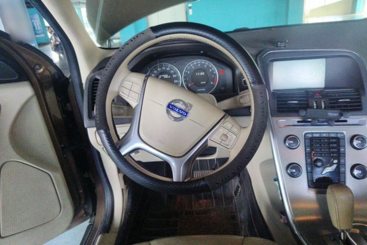 Used Volvo XC60 2012 T5 Comfort Edition Steering Wheel
