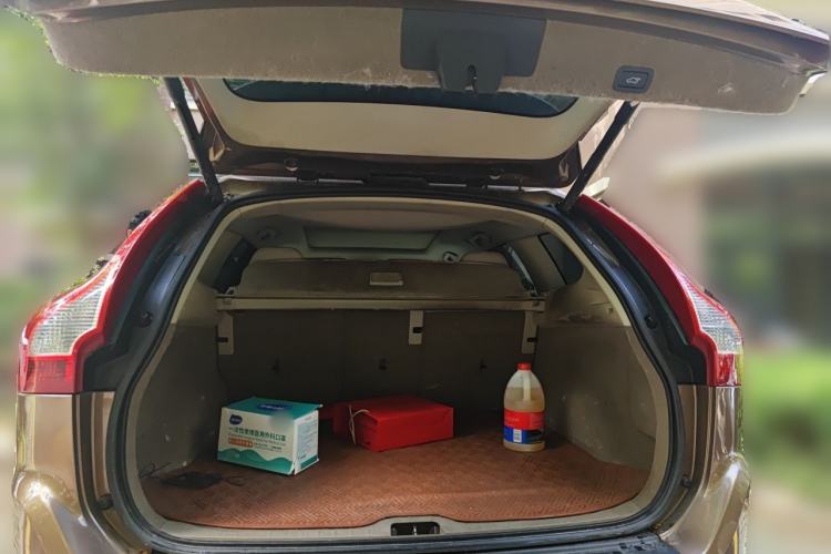 Used Volvo XC60 2012 T5 Zhiya Edition Trunk