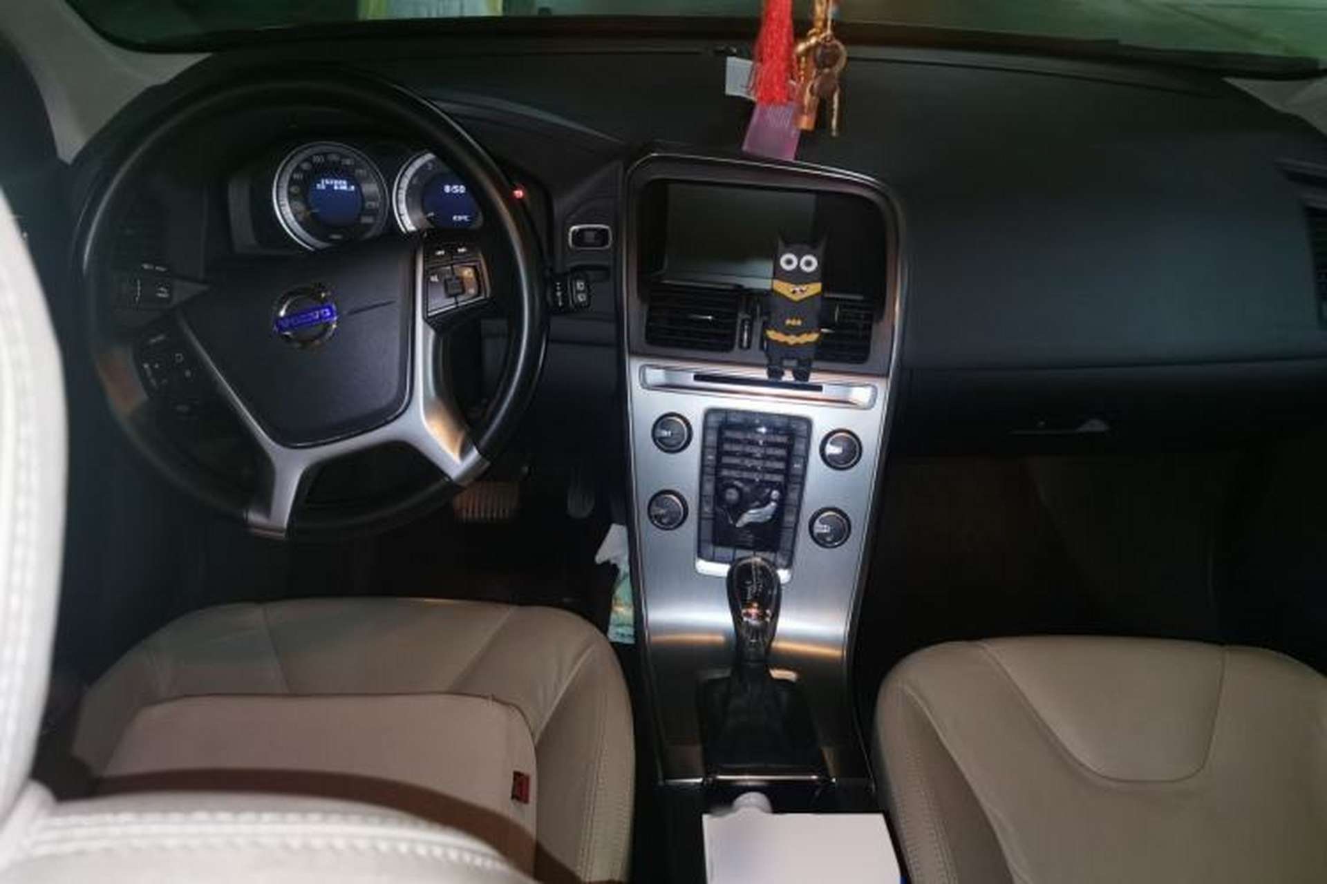 Used Volvo XC60 2012 T5 Zhiya Edition Center Console