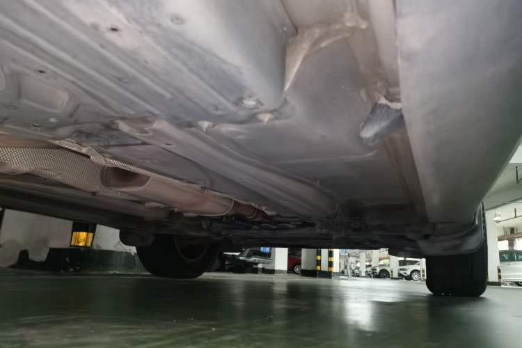 Used Volvo XC60 2012 T5 Zhiya Edition Chassis Rear Right