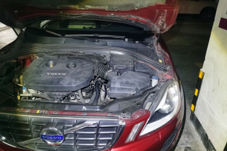 Used Volvo XC60 2012 T5 Zhiya Edition Engine Bay Left