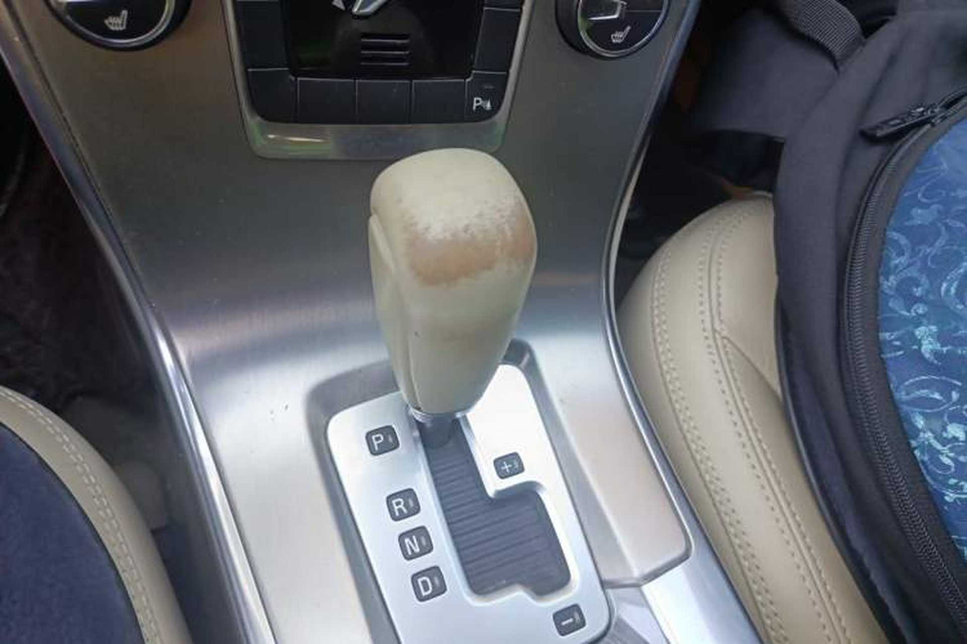 Used Volvo XC60 2012 T5 Comfort Edition Gear Lever