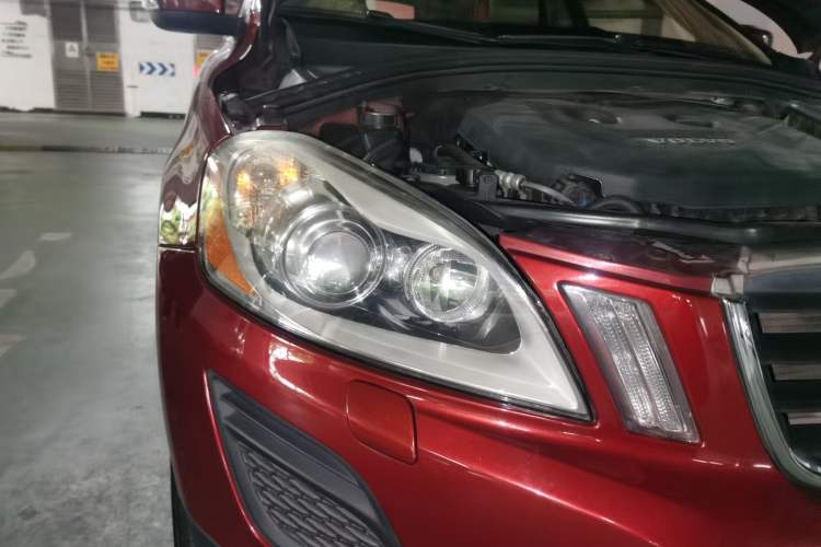 Used Volvo XC60 2012 T5 Zhiya Edition Right Front Headlight
