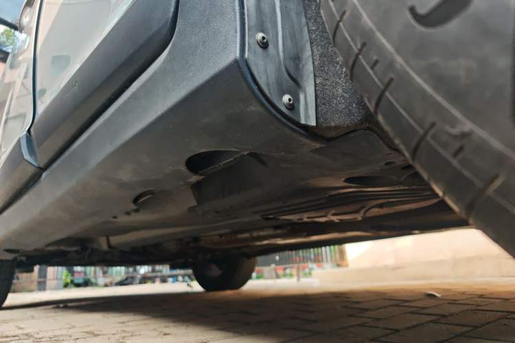 Used Volvo XC60 2012 T6 AWD Comfort Edition Chassis Rear Left