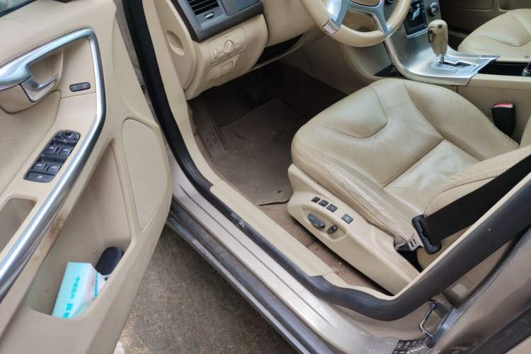 Used Volvo XC60 2012 T5 Comfort Edition Driver Seat