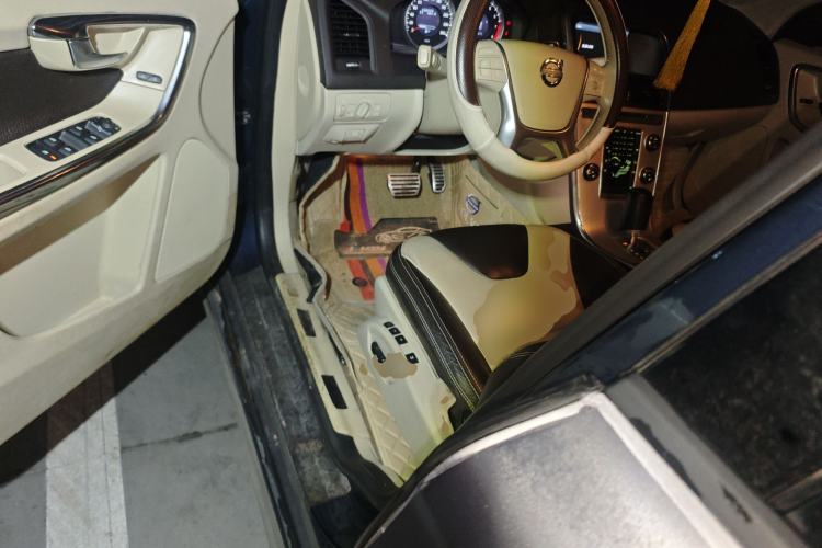 Used Volvo XC60 2012 T5 Comfort Edition Driver Seat