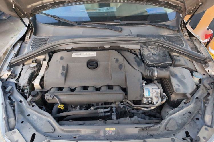 Used Volvo XC60 2012 T6 AWD Comfort Edition Engine Bay