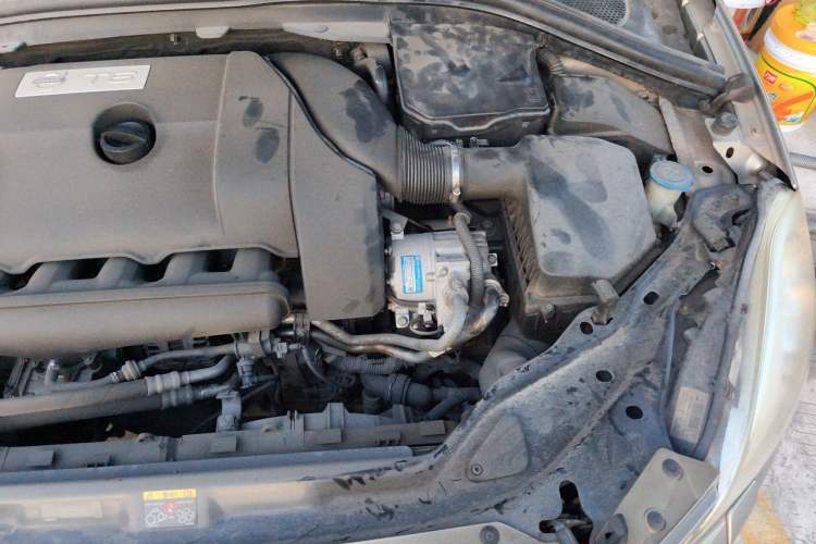 Used Volvo XC60 2012 T6 AWD Comfort Edition Engine Bay Left