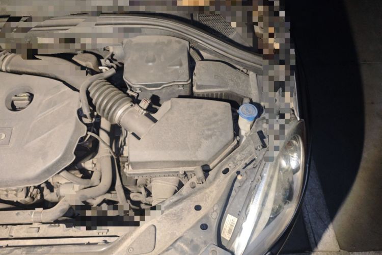 Used Volvo XC60 2012 T5 Comfort Edition Engine Bay Left