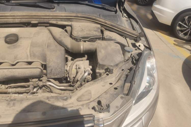 Used Volvo XC60 2012 T6 AWD Zhiya Edition Engine Bay Left