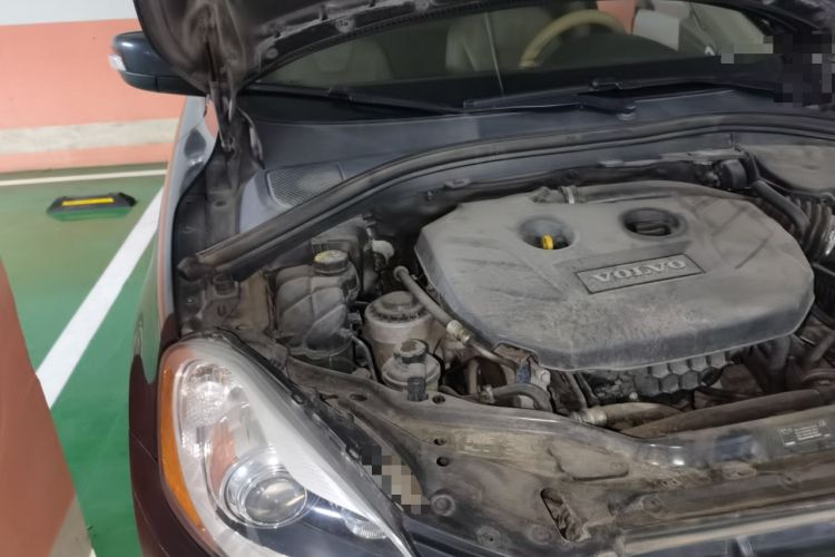 Used Volvo XC60 2012 T5 Zhiya Edition Engine Bay Right