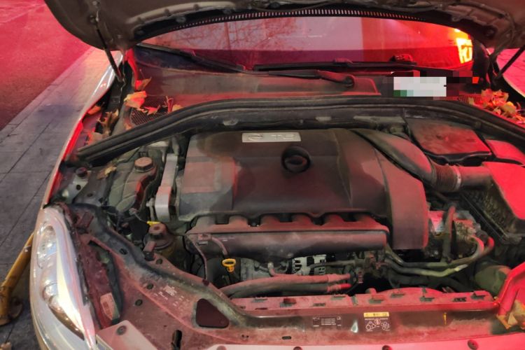 Used Volvo XC60 2012 T6 AWD Comfort Edition Engine Bay Right