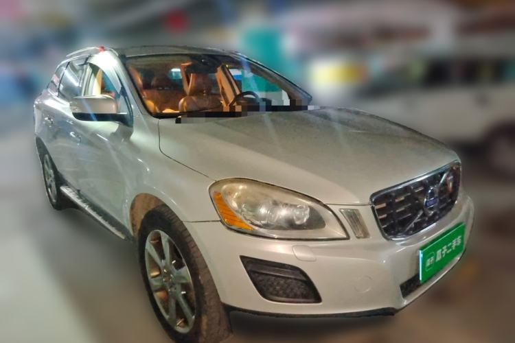 Used Volvo XC60 2012 T6 AWD Zhiya Edition Front Right 45 Deg