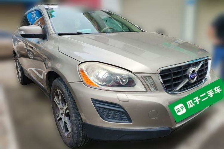 Used Volvo XC60 2012 T5 Comfort Edition Front Right 45 Deg