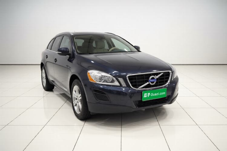 Used Volvo XC60 2012 T5 Zhiya Edition Front Right 45 Deg
