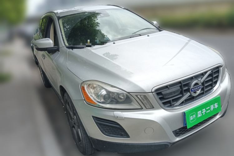 Used Volvo XC60 2012 T5 Comfort Edition Front Right 45 Deg