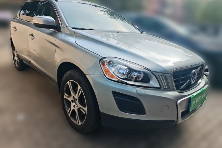 Used Volvo XC60 2012 T6 AWD Comfort Edition Front Right 45 Deg