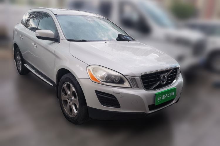 Used Volvo XC60 2012 T5 Comfort Edition Front Right 45 Deg