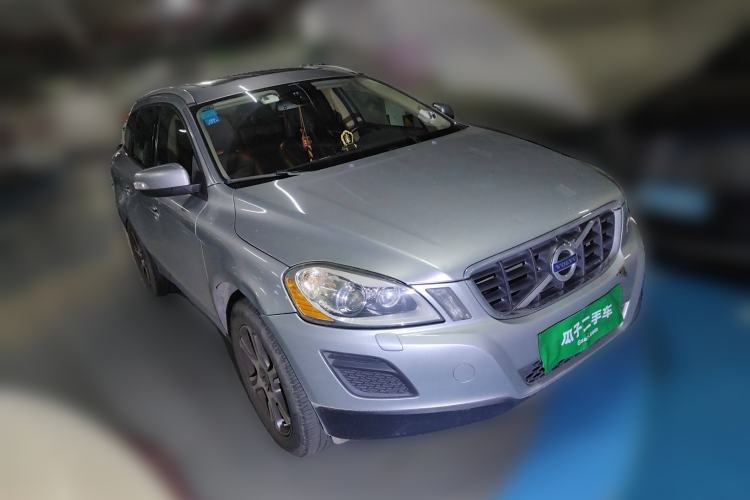 Used Volvo XC60 2012 T5 Zhiya Edition Front Right 45 Deg