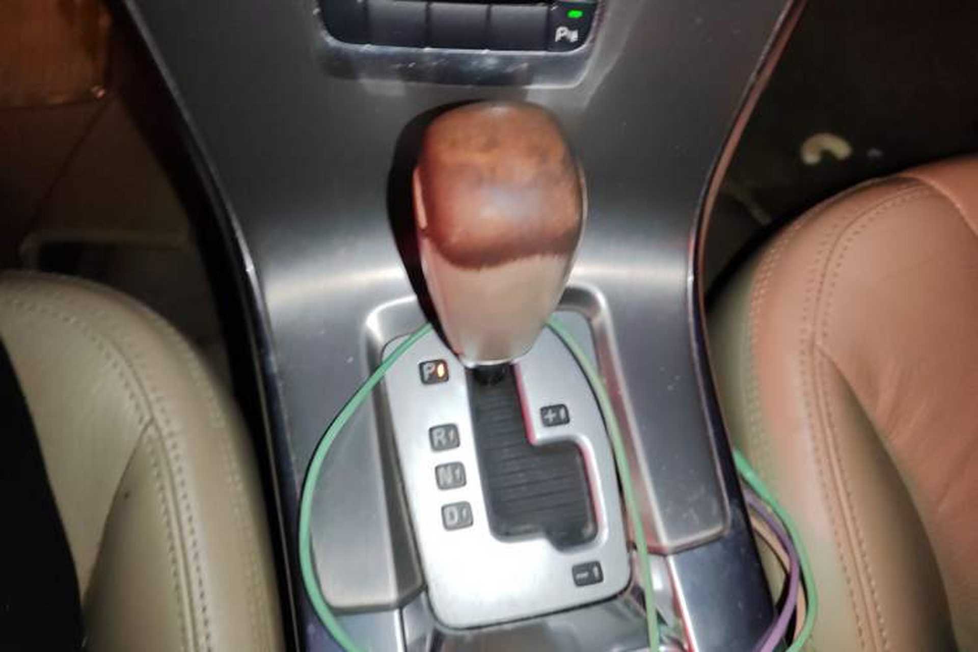 Used Volvo XC60 2012 T6 AWD Comfort Edition Gear Lever