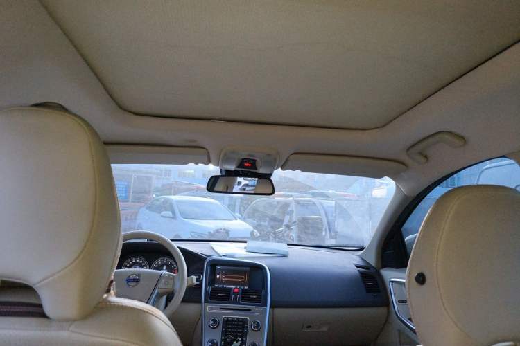 Used Volvo XC60 2012 T6 AWD Comfort Edition Headliner