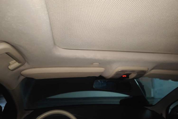 Used Volvo XC60 2012 T5 Comfort Edition Headliner
