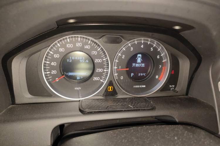 Used Volvo XC60 2012 T5 Zhiya Edition Instrument Cluster
