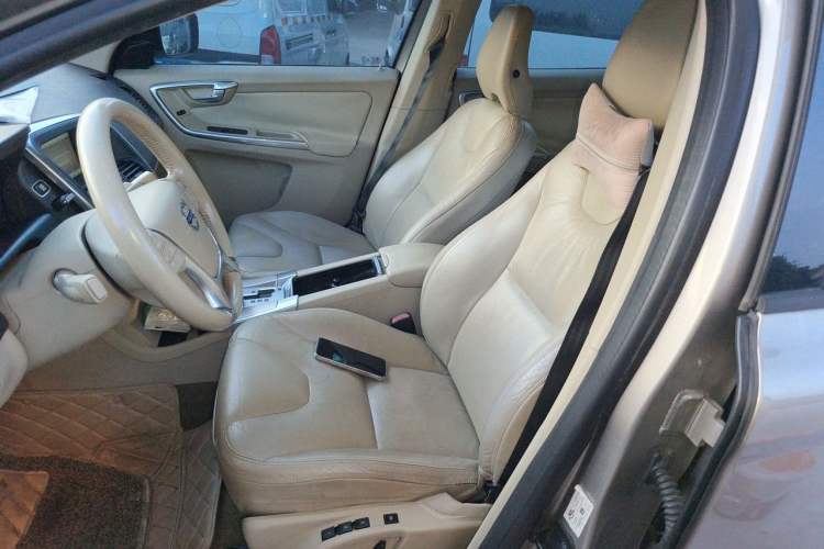 Used Volvo XC60 2012 T6 AWD Comfort Edition Left Front Seat