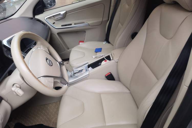 Used Volvo XC60 2012 T5 Comfort Edition Left Front Seat
