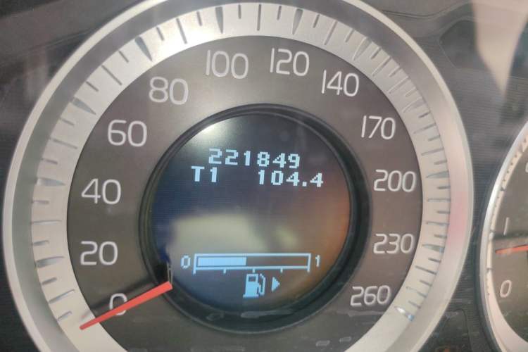 Used Volvo XC60 2012 T5 Zhiya Edition Odometer Close Up