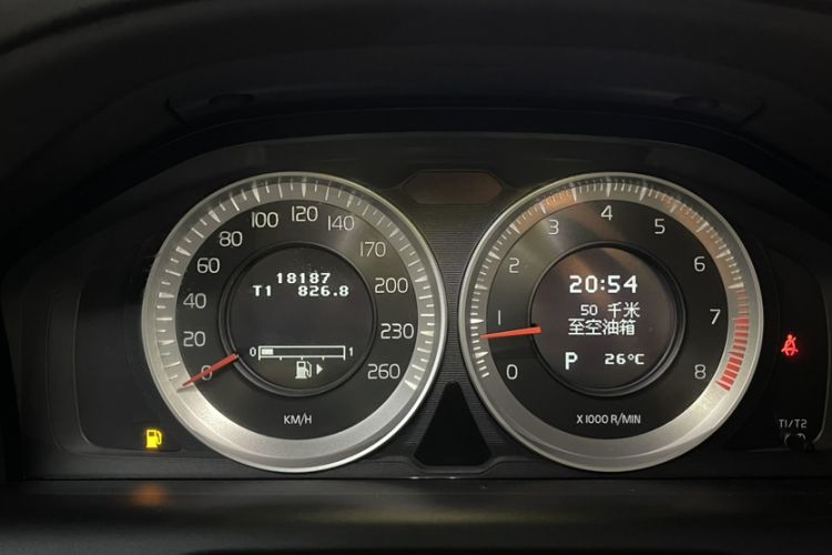 Used Volvo XC60 2012 T5 Zhiya Edition Odometer Close Up