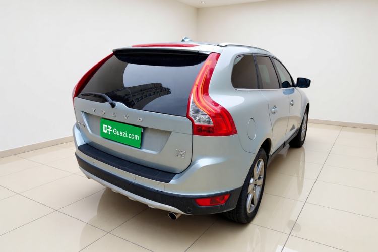 Used Volvo XC60 2012 T6 AWD Zhiya Edition Rear Right 45 Deg