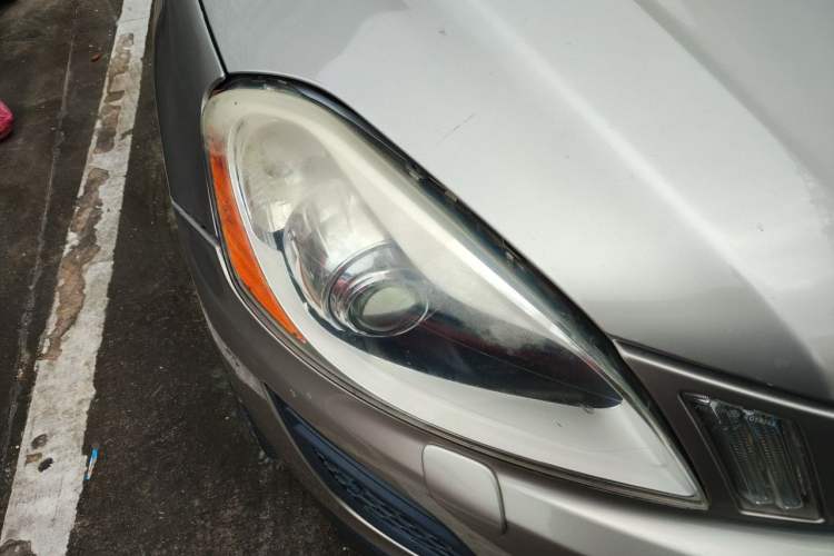 Used Volvo XC60 2012 T5 Comfort Edition Right Front Headlight
