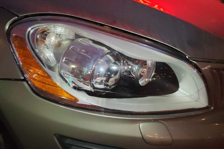 Used Volvo XC60 2012 T6 AWD Comfort Edition Right Front Headlight