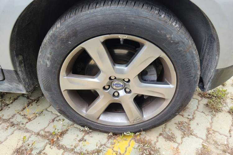 Used Volvo XC60 2012 T6 AWD Zhiya Edition Right Front Wheel Hub