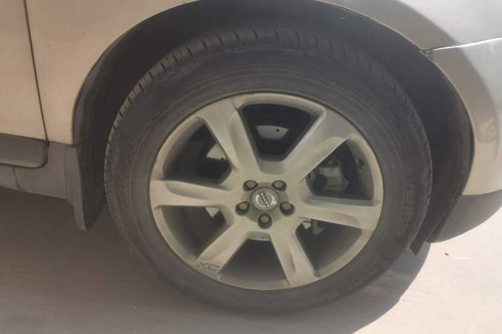 Used Volvo XC60 2012 T6 AWD Zhiya Edition Right Front Wheel Hub
