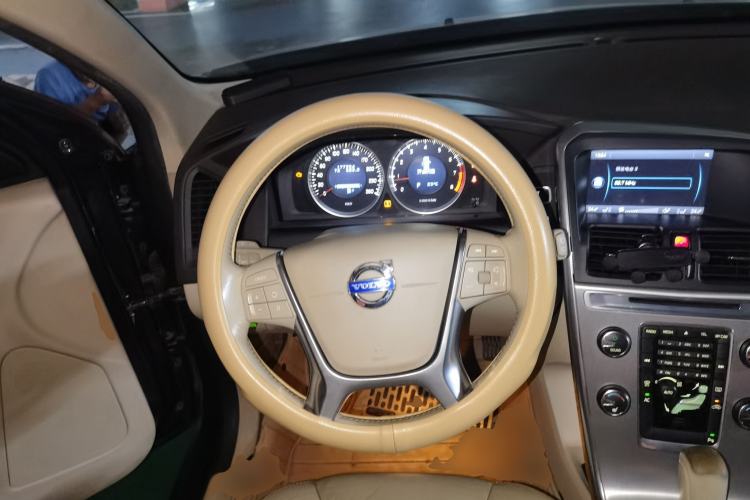 Used Volvo XC60 2012 T5 Zhiya Edition Steering Wheel