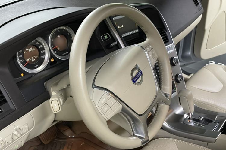 Used Volvo XC60 2012 T5 Zhiya Edition Steering Wheel