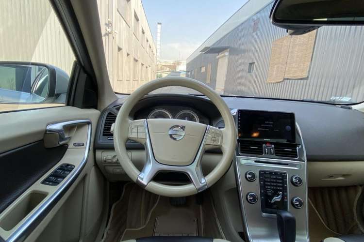 Used Volvo XC60 2012 T5 Comfort Edition Steering Wheel