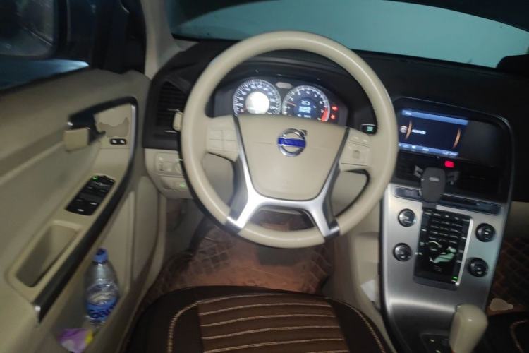 Used Volvo XC60 2012 T5 Comfort Edition Steering Wheel