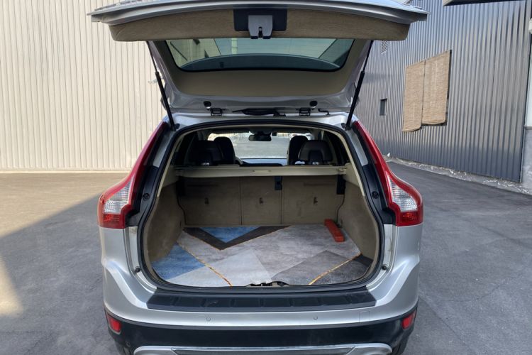 Used Volvo XC60 2012 T5 Comfort Edition Trunk